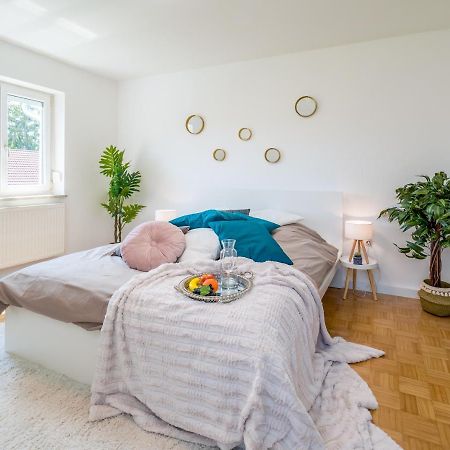 Eg Links-Wunderschoene 70M Grosse 2-Zimmer City Wohnung Naehe Salzburg 프라일라싱 외부 사진