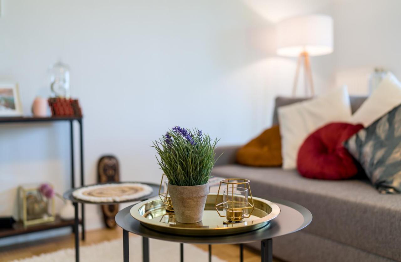 Eg Links-Wunderschoene 70M Grosse 2-Zimmer City Wohnung Naehe Salzburg 프라일라싱 외부 사진